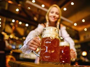 Bedrijfsborrel organiseren op eigen locatie (WKR vriendelijk) Bedrijfsborrel organiseren op eigen locatie (WKR vriendelijk)