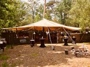 Outdoors Holten: teambuilding weekend met overnachting voor max. 100 deelnemers in leuke bungalows Outdoors Holten: teambuilding weekend met overnachting voor max. 100 deelnemers in leuke bungalows